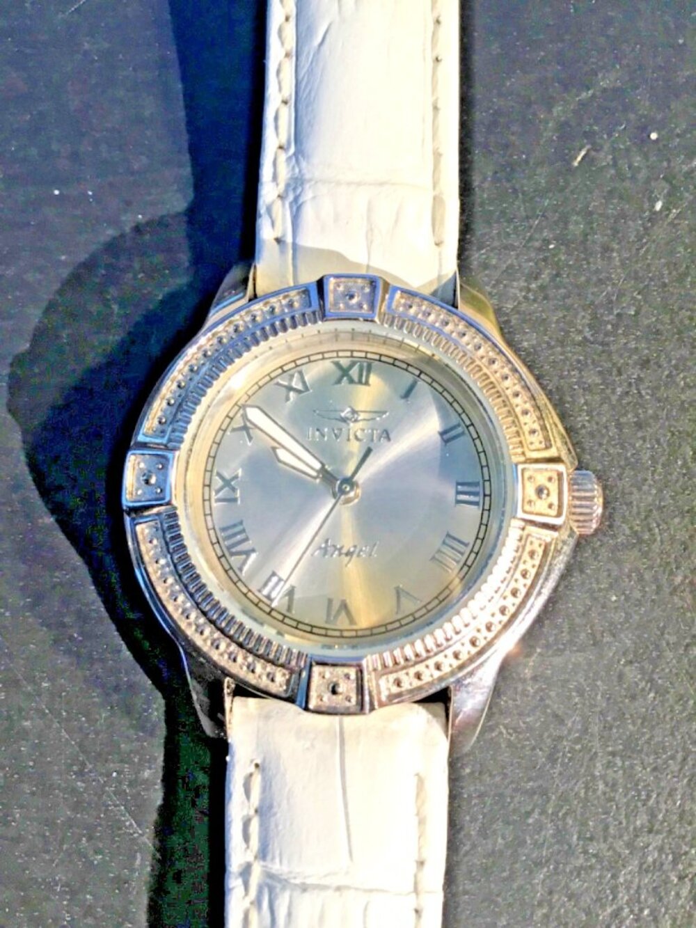 Invicta Angel Lady Model 14933 - Ladies Watch Quartz - Picture 1 of 11